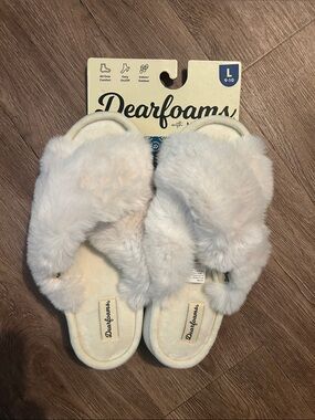 dearfoams Cream Fuzzy Slide Slippers